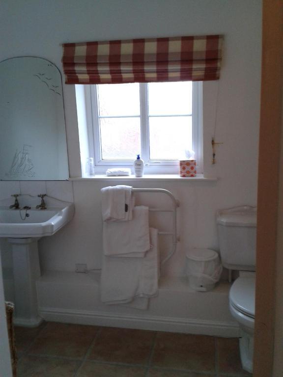 Station Farm Guest House Church Fenton ภายนอก รูปภาพ