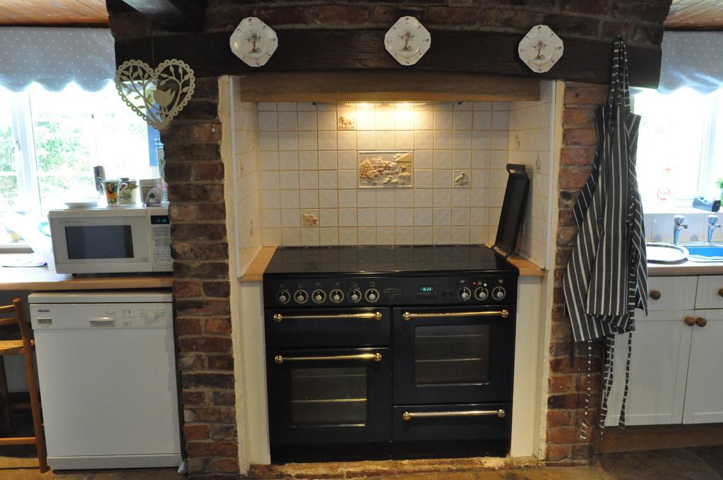 Station Farm Guest House Church Fenton ภายนอก รูปภาพ